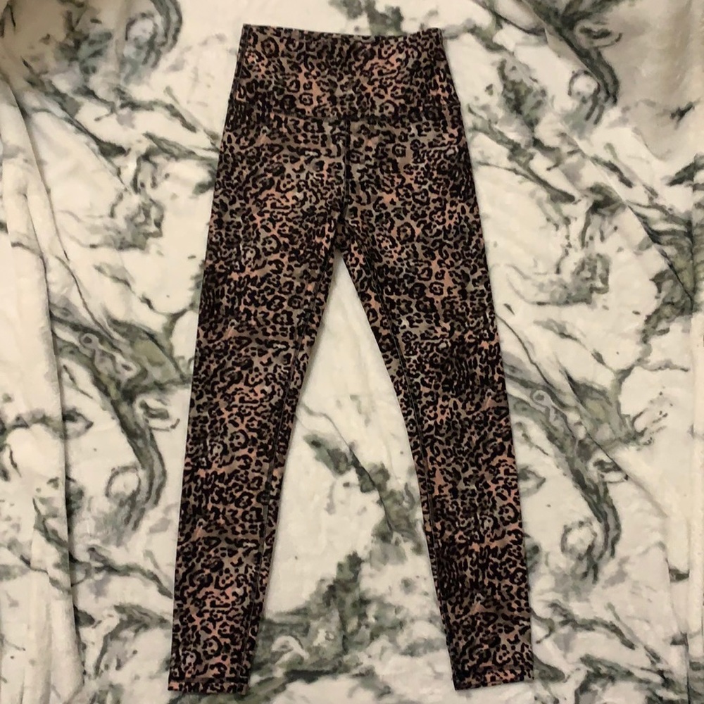 -SOLD- Leopard Leggings